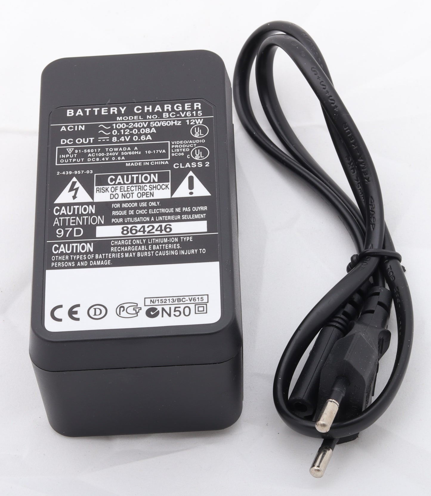 π BC-V615 Battery Charger β Fast & Efficient Charging for Sony NP-F Series Batteries Condition: New