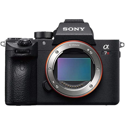 📸 Sony A7R III Mirrorless Camera – Body Only (Used – Excellent Condition)